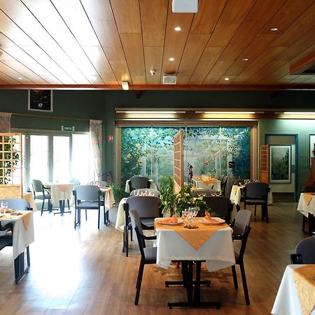 Hotel Le Tulipier Cransac ภายนอก รูปภาพ